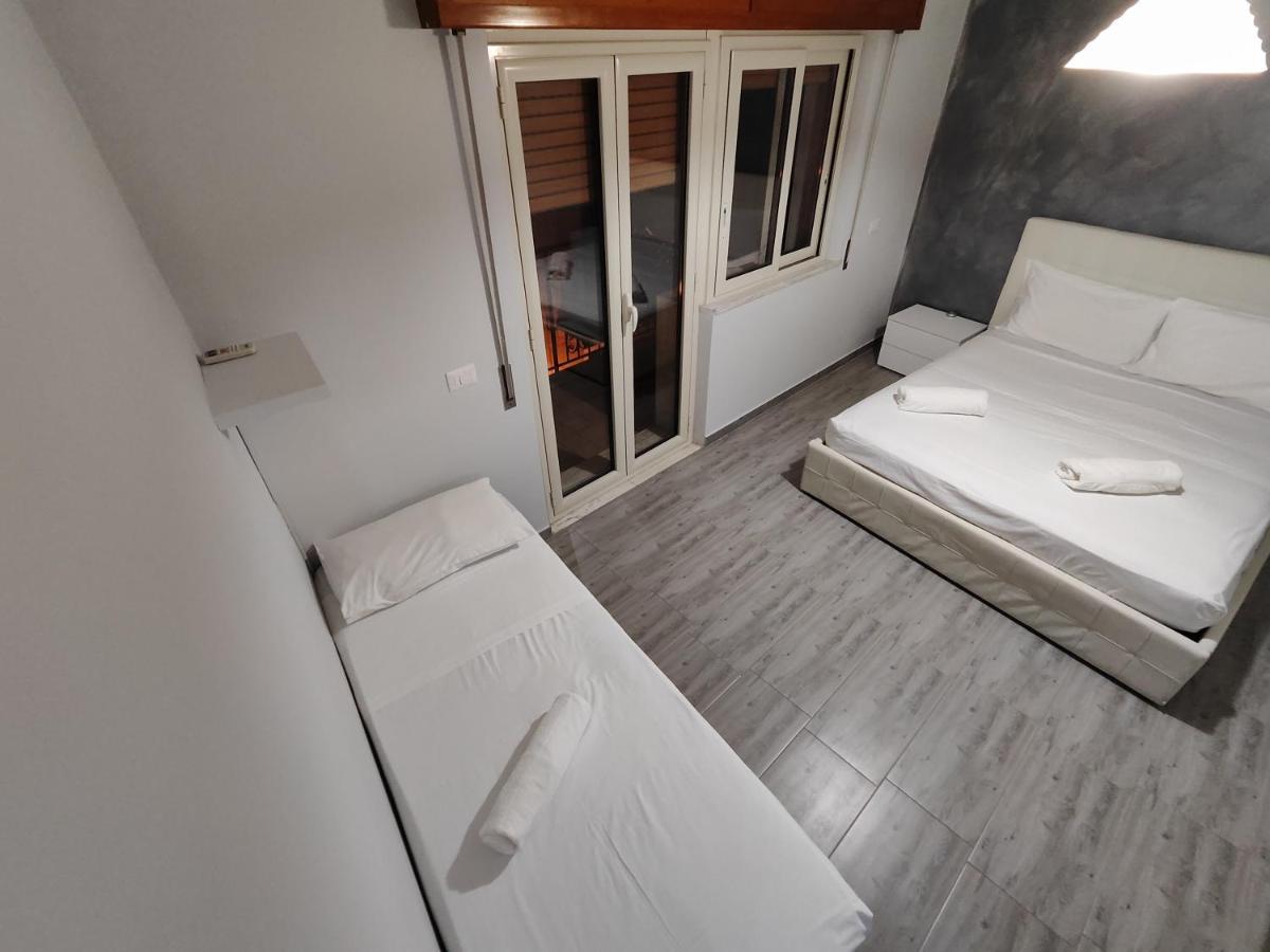 Sicily Travel Apartment'S 2 Giardini Naxos Exterior foto